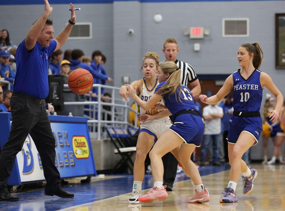 Brock Peaster Texas girls basketball 020423 Brian McLean 5